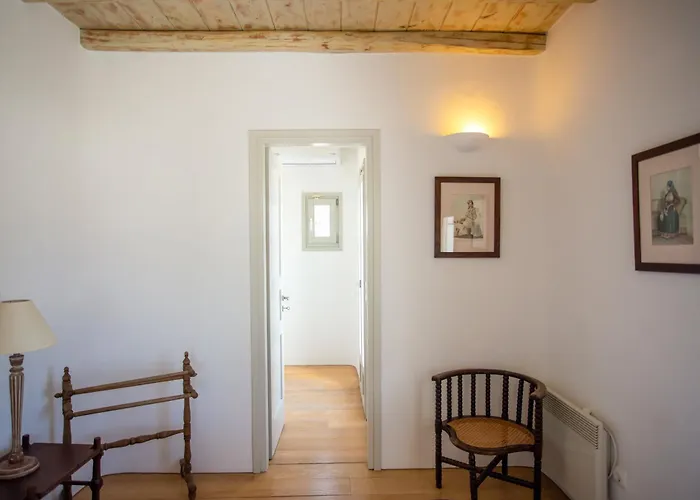 Villa Baroness In *